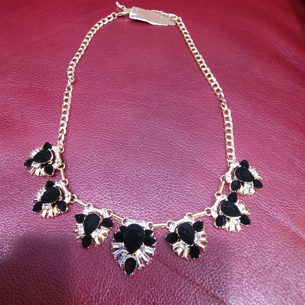 NWT Gold Rhinestone/Velvet Necklace Firm Price